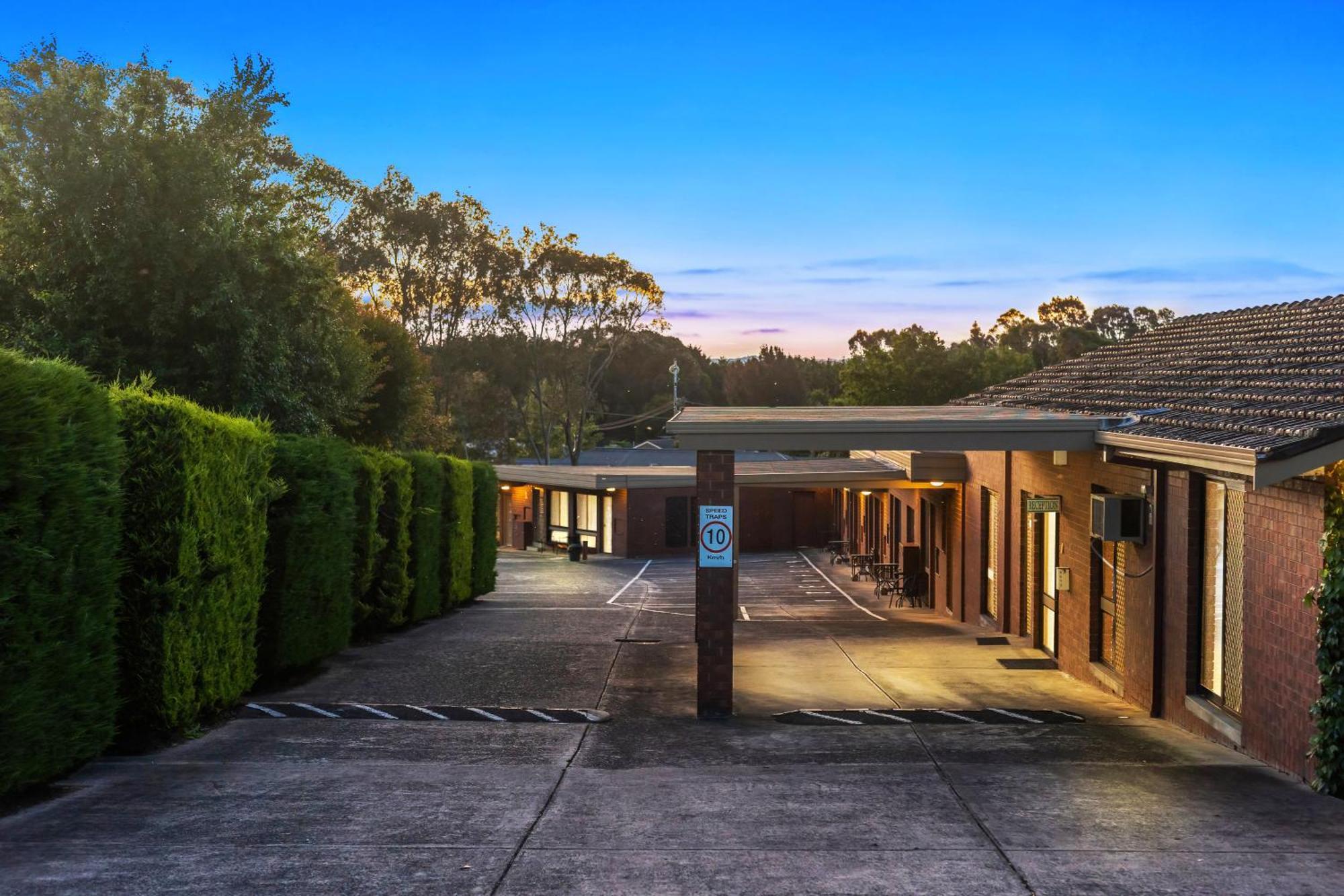 Healesville Motor Inn Экстерьер фото